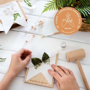 Poppy & Daisy Designs - Botanical Bunting Kit