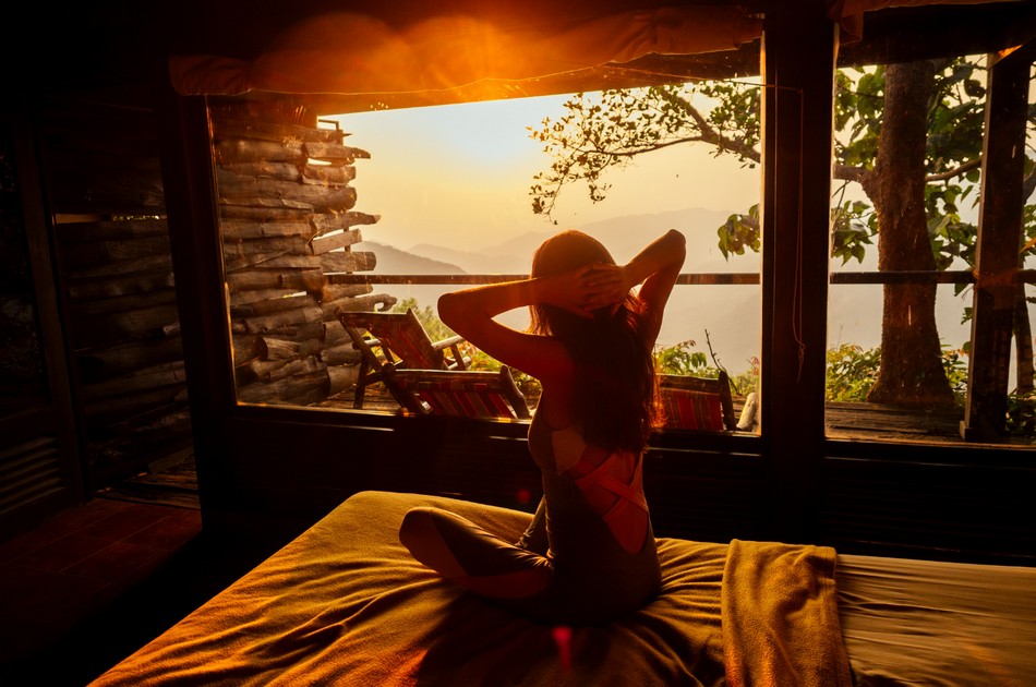 how do i choose a Sustainable Hotel?, Clean + Conscious