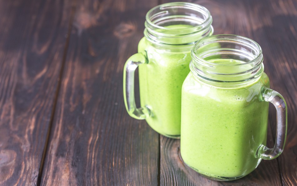 super smoothie recipe. clean + conscious