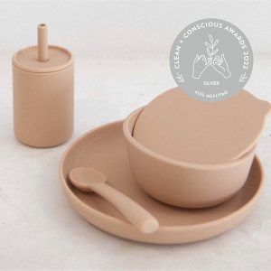 rommer dinner set Clean + Conscious Awards 2022